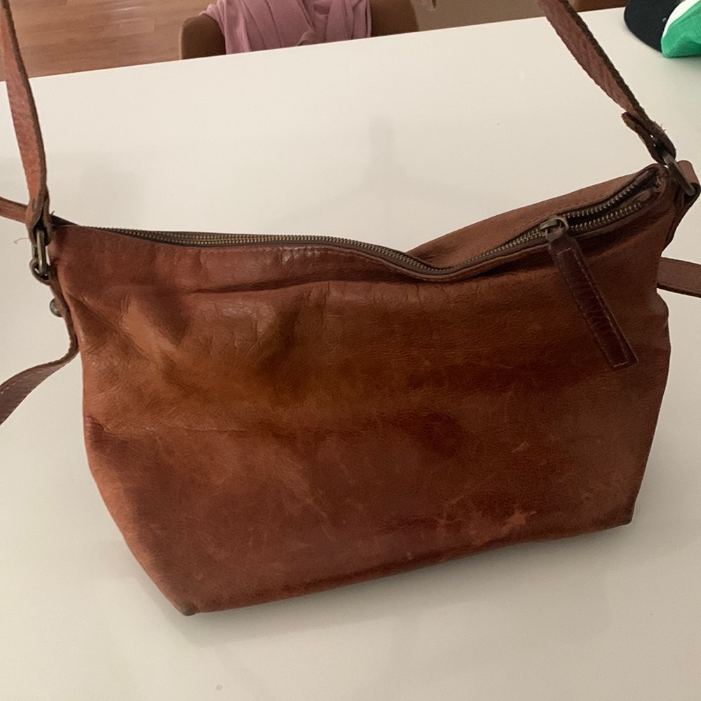 Beautiful large leather cross body bag